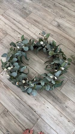 Beautiful Large Indoor/outdoor Wreath