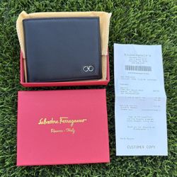 Ferragamo Gancini Black Leather Bifold Wallet Brand New WITH BOX 