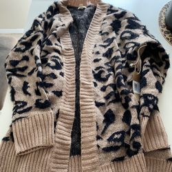 Brand New Women’s Size Small Cardigan 