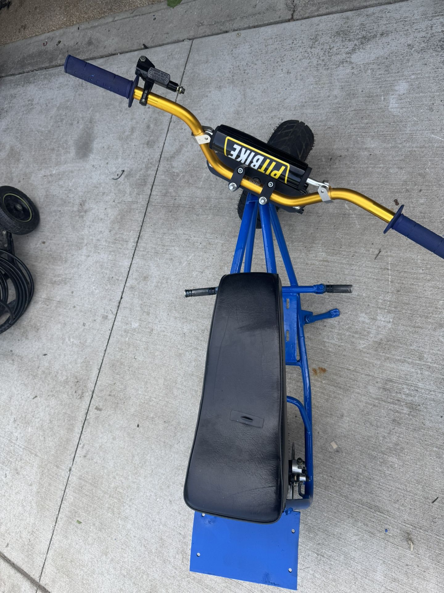 Blue Hornet Doodlebug Db30