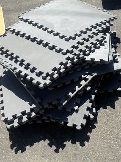 18 pcs Interlocking Foam Floor Tiles