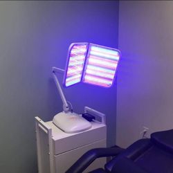 Dermaluma Plus 4-Color Professional Light Therapy HKS211 - $149 OBO 
