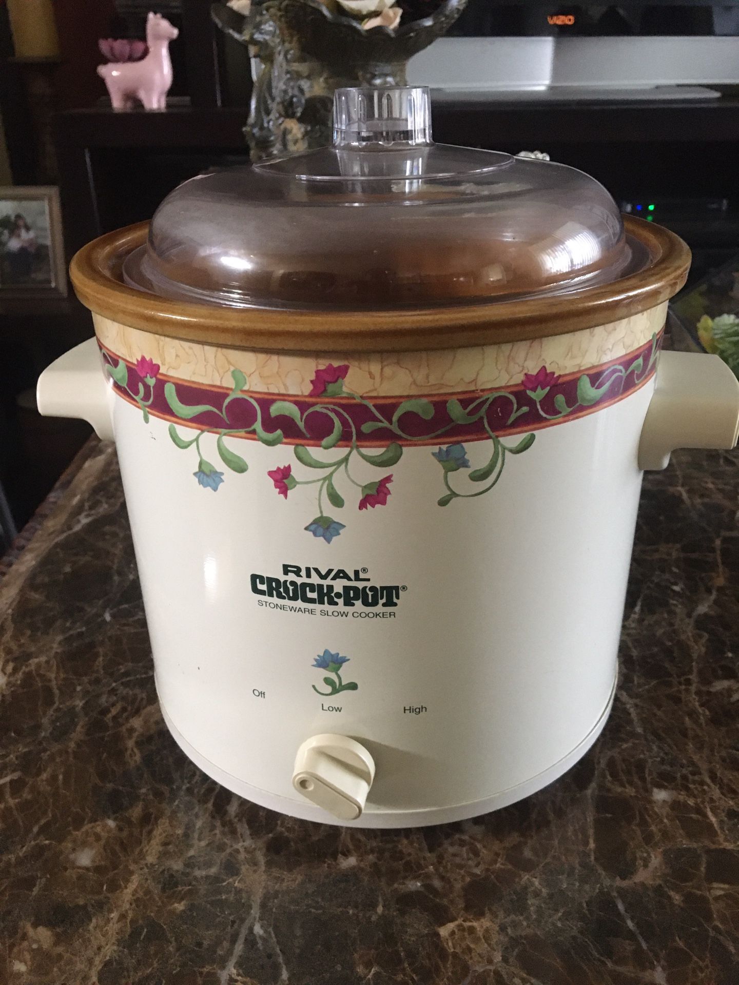 Rival stoneware slow cooker CROCK-POT