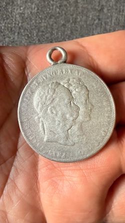 2 monedas de plata