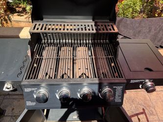 4-Burner Gas Grill with Side Burner