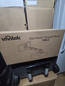 Vivitek WM-3
Projector Wall-Mount