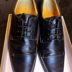 Men’s dress Shoes. 