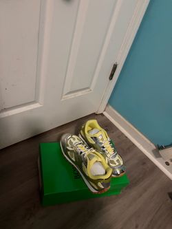 Yellow Bottega veneta