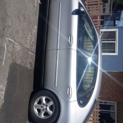 2003 Ford Taurus