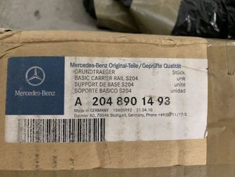 Mercedes Benz (fits 2008-2014 c class) cargo crossbar brand new