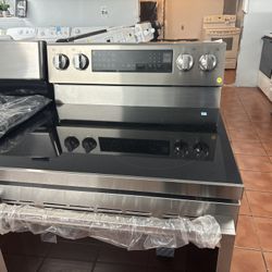 New Out Of Box Stove 