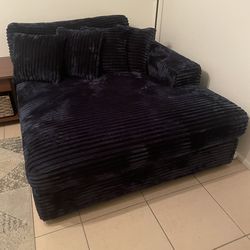 Navy chaise lounge