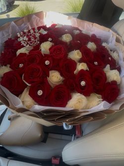 Ramos buchones/ flower arrangements
