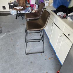 2 Kitchen Chairs For $40 Dollars 