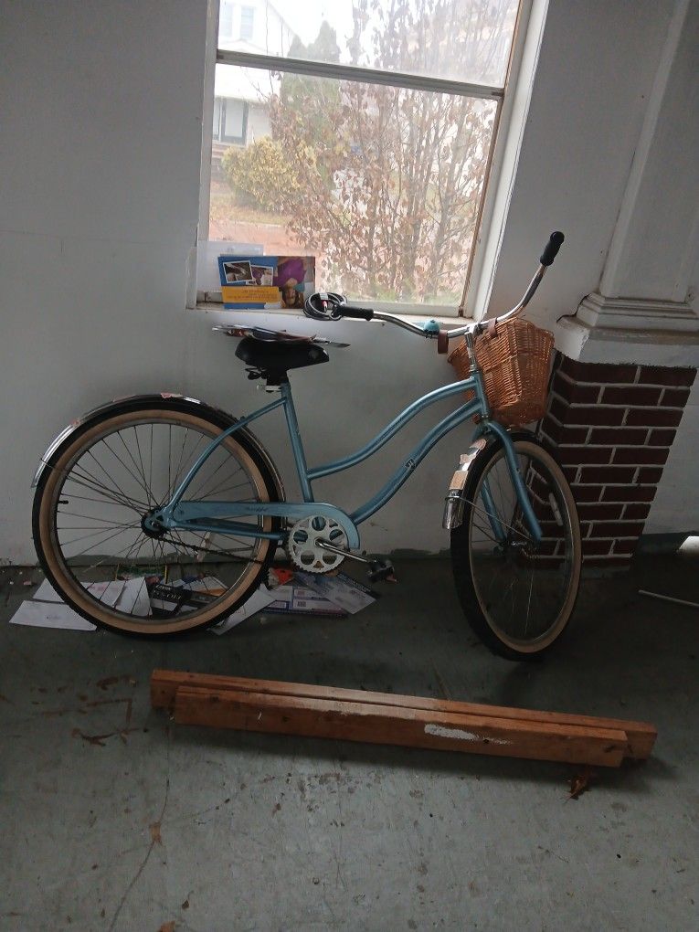 Beach Cruiser Bike