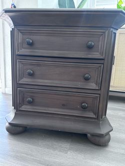 Mesa de cuarto