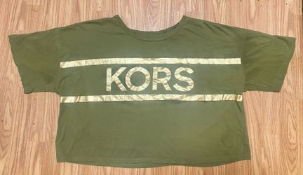 Michael Kors size XL green with gold crop top