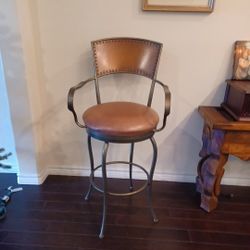 2 Bar Stools / BEST OFFER