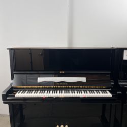 Yamaha U3A Black Upright Piano. FREE 1 YEAR WARRANTY