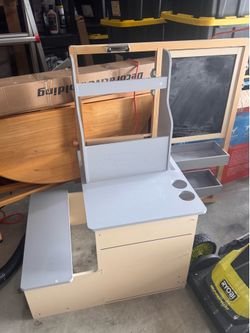 Toddler/young child desk and art center