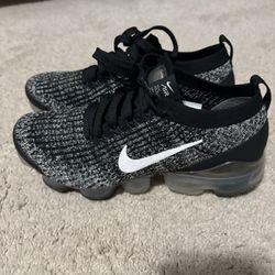 Black and White Womans Vapor max Size 7.5 NO BOX