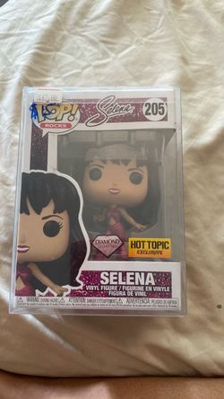 Funko pop Selena Quintanilla