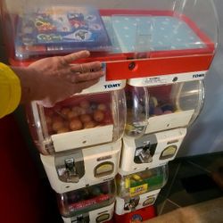 Gumball Toy Vending Machine 