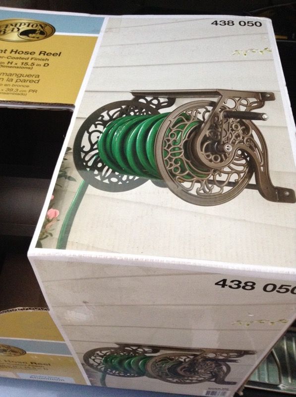 Hampton bay wall mount hose reel new in box 438 050