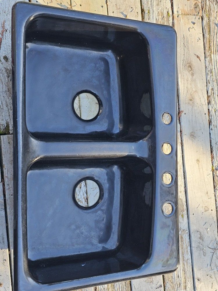 Black Double Sided Cast Iron Sink