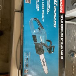 Makita Battery Chainsaw Kit