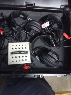 Califone with 4 headphones