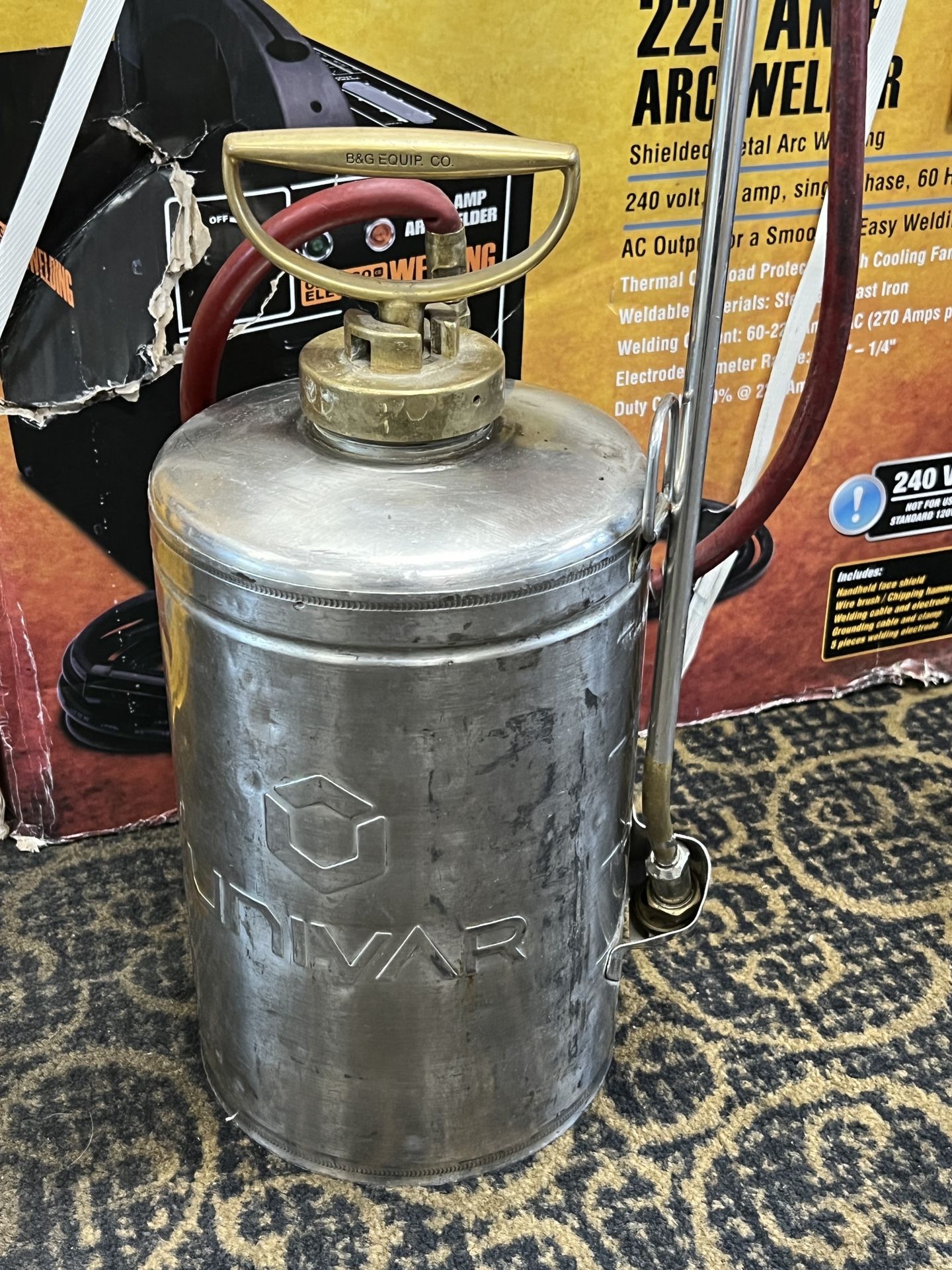 B&G 1 Gallon Stainless Steel Pest & Weed Sprayer w/Wand