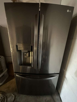 LG French Door Fridge – Black Stainless, Ice & Water