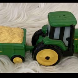 Vintage 1998 John Deere Salt and Pepper Shakers Tractor & Trailer