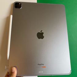 Apple IPad Pro 12.9” 6th Generation (2022 Model / M2 chip ) 128GB WiFi + cellular (5G Unlocked) with keyboard, pen & Accessories 