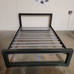 Room & Board Piper Queen Bed in Natural Steel