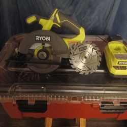 Ryobi 5 1/2" Circular Saw With 5 1/Saw Blade And Charger