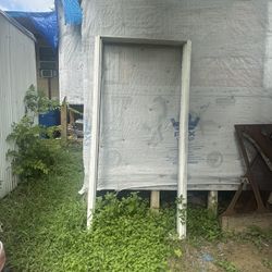 Door frame 6 ft 10 in x 3ft 3in