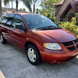 2005 Dodge Grand Caravan Sxt