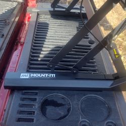 mi Mount It.    Desk Height Adjuster