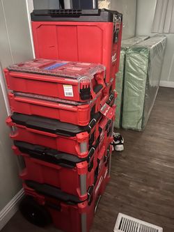 Milwaukee pack out