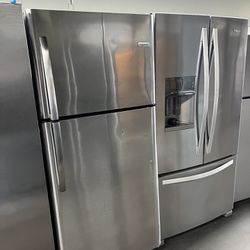 Frigidaire Top Freezer Refrigerator Apartment Size 18 Cu Ft 