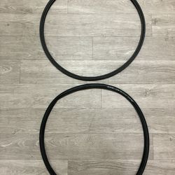 700x23c road bike tires good condition