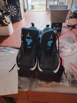 Pre Owned Jordan Shoes (Size 7.5)