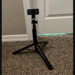 Portable Tripod Fits any Size Phone