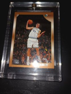 dirk nowitzki CARD IN GLASS!!