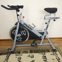 Spinning Commercial Indoor Cycle Bike – Perfect Condition – Heavy Duty Flywheel
