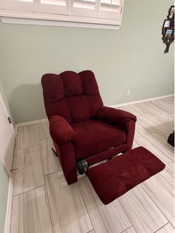 Rocking chair with feet extension