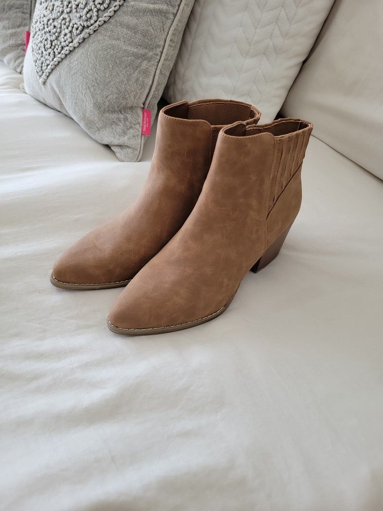 Womens Short Boots