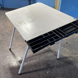 Use Adjustable Drawing / Crafts Table